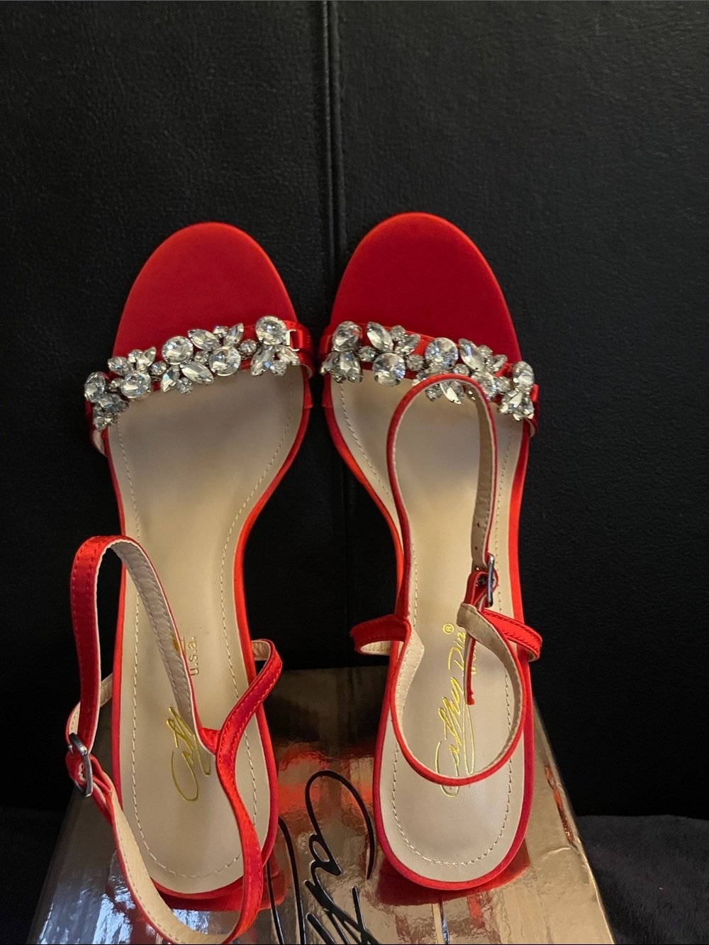 Cathy Din Women’s 4.5” Red Crystal Embellished Ankle Strap Sandals Sz 9 NWB - Picture 8 of 16